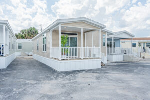 How to Budget for a Manufactured Home in Florida
