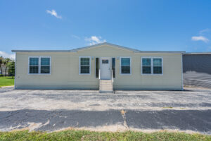 Questions to Ask Before Buying a Manufactured Home in Florida